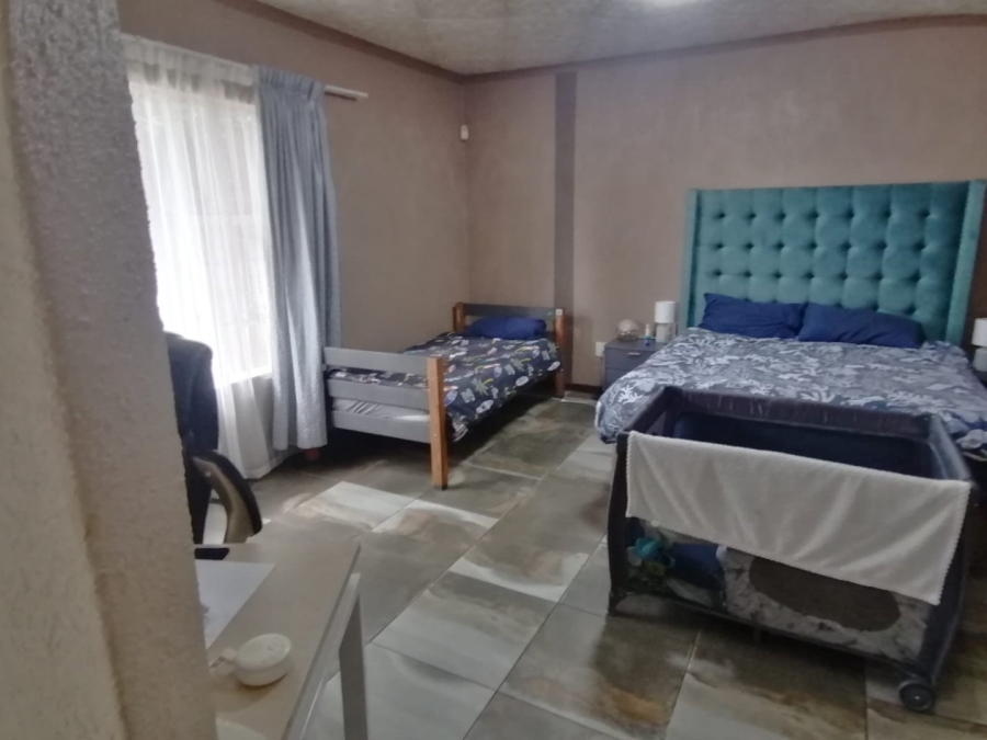 3 Bedroom Property for Sale in Bonaero Park Gauteng