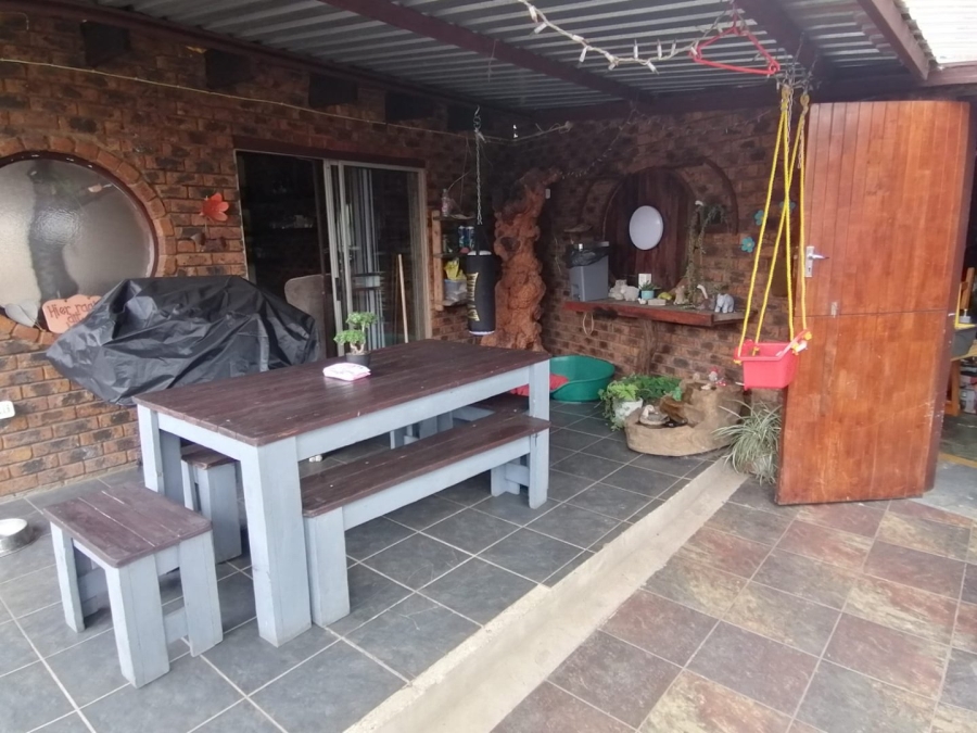 3 Bedroom Property for Sale in Bonaero Park Gauteng