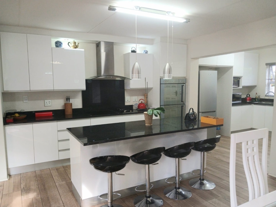 3 Bedroom Property for Sale in Kyalami Hills Gauteng