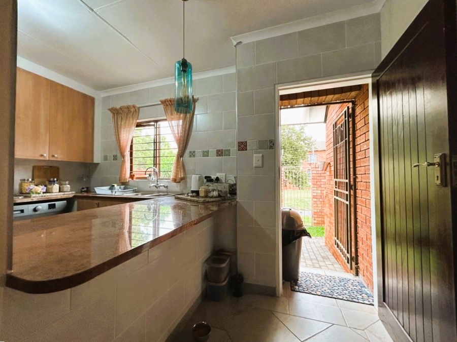 2 Bedroom Property for Sale in Eco Park Gauteng