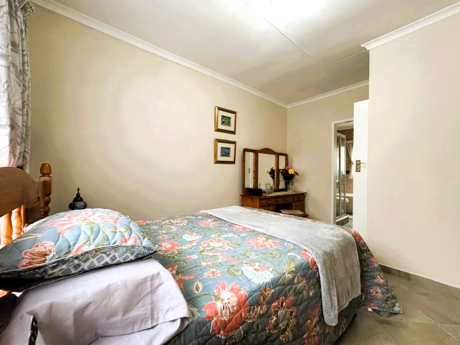 2 Bedroom Property for Sale in Eco Park Gauteng