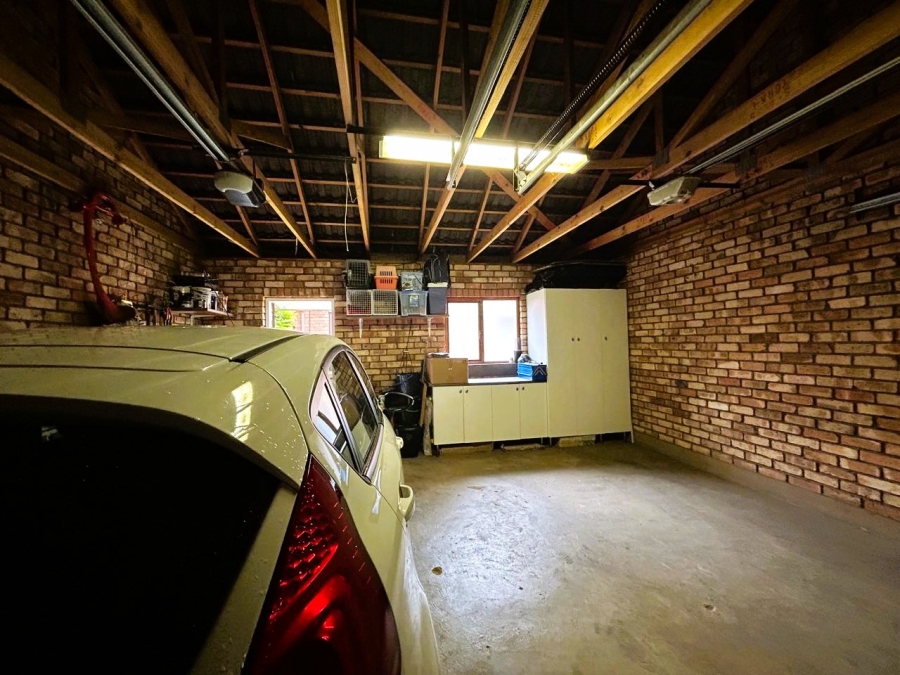 2 Bedroom Property for Sale in Eco Park Gauteng