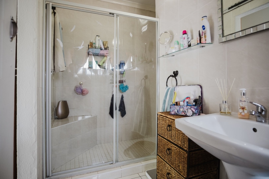 3 Bedroom Property for Sale in Bassonia Gauteng