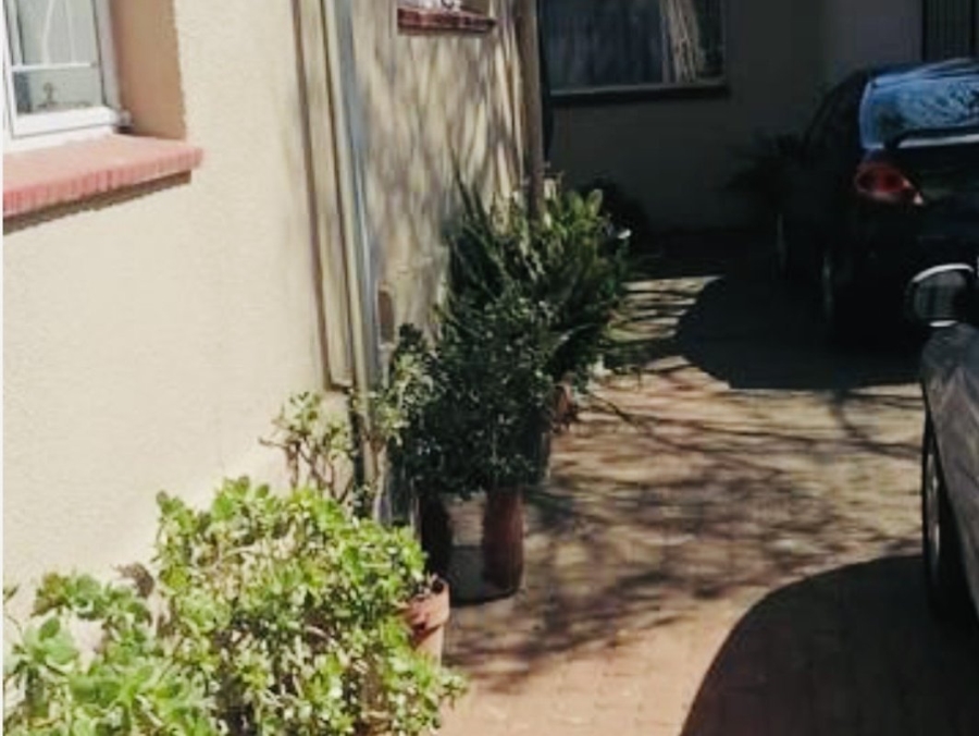 3 Bedroom Property for Sale in Bezuidenhout Valley Gauteng