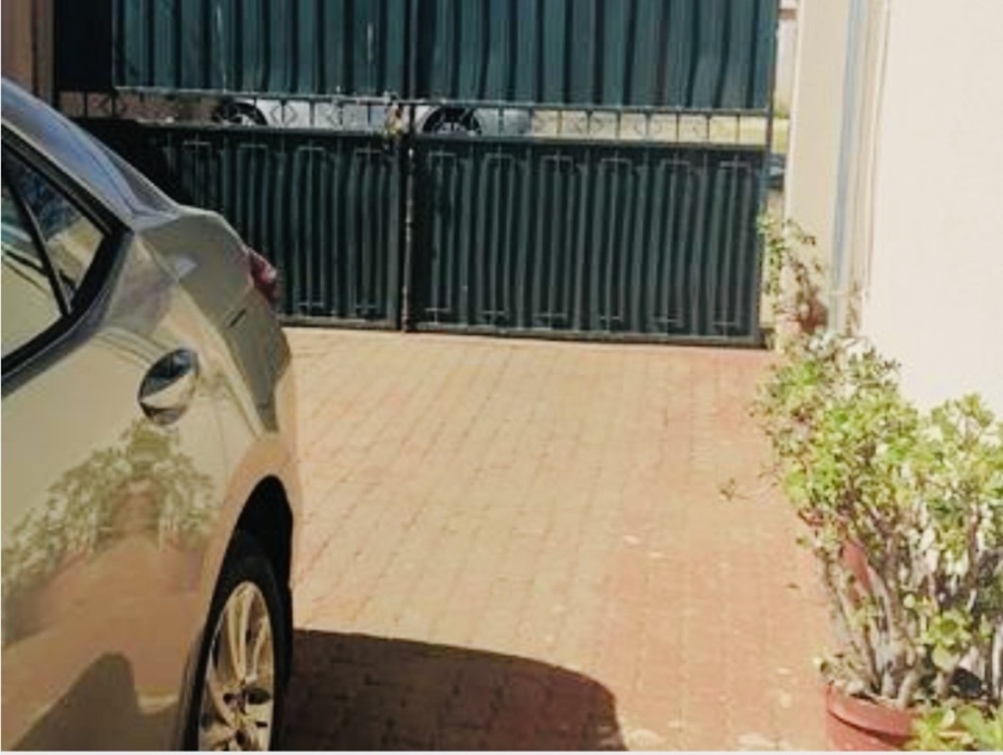 3 Bedroom Property for Sale in Bezuidenhout Valley Gauteng