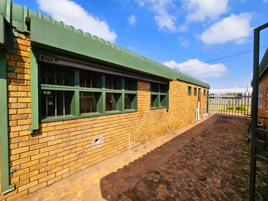 Commercial Property for Sale in Vorsterskroon Gauteng