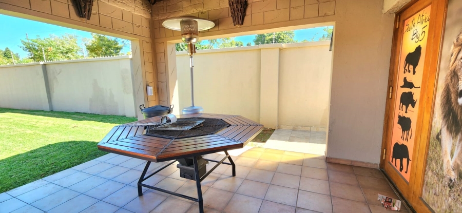 5 Bedroom Property for Sale in Winchester Hills Gauteng