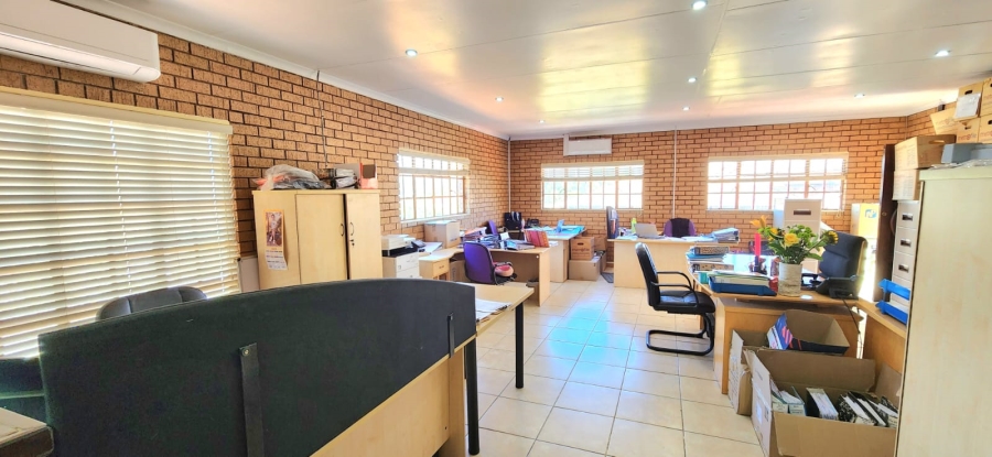 5 Bedroom Property for Sale in Winchester Hills Gauteng