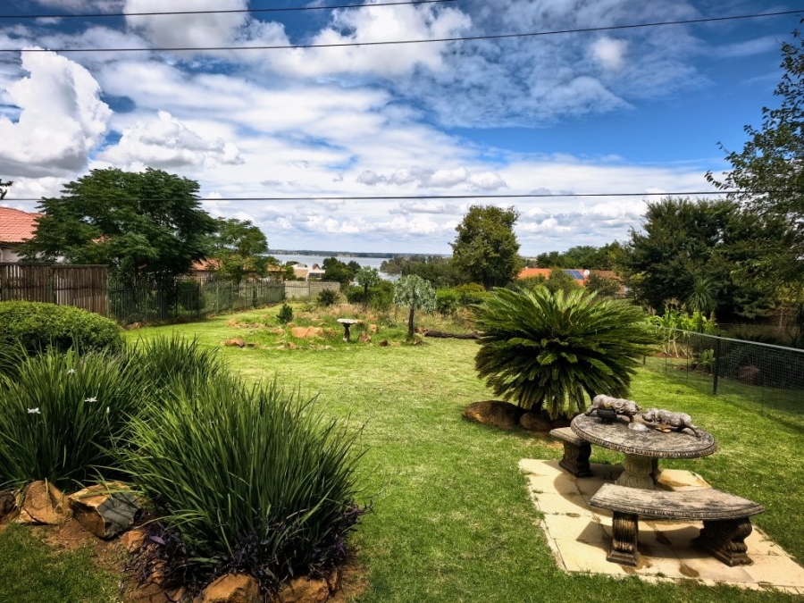 4 Bedroom Property for Sale in Vaal Marina Gauteng