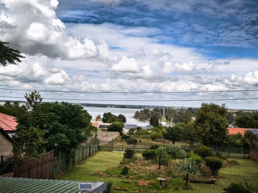 4 Bedroom Property for Sale in Vaal Marina Gauteng