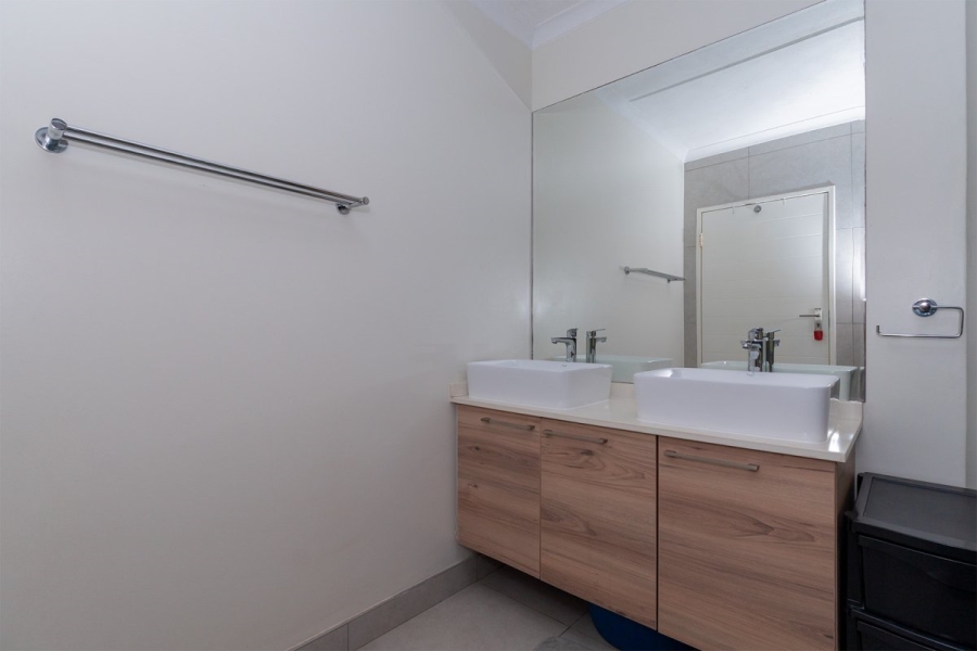 3 Bedroom Property for Sale in Modderfontein Gauteng