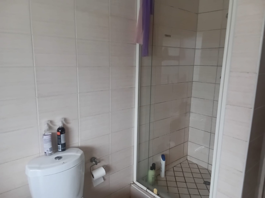 2 Bedroom Property for Sale in Edenvale Central Gauteng