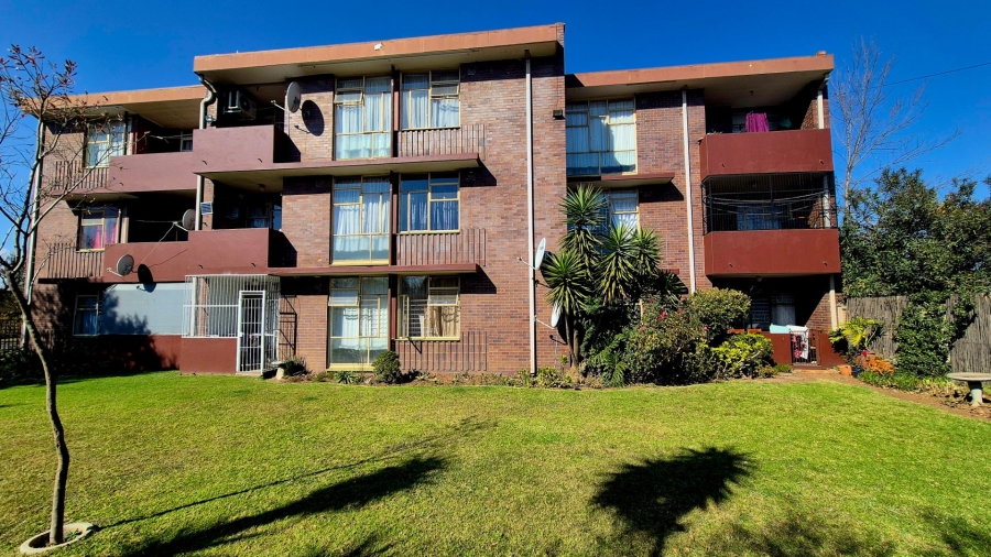 2 Bedroom Property for Sale in Vanderbijlpark SW 1 Gauteng