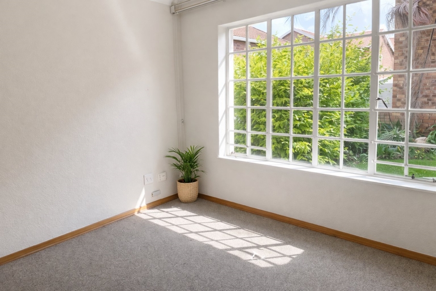 2 Bedroom Property for Sale in Honeydew Grove Gauteng