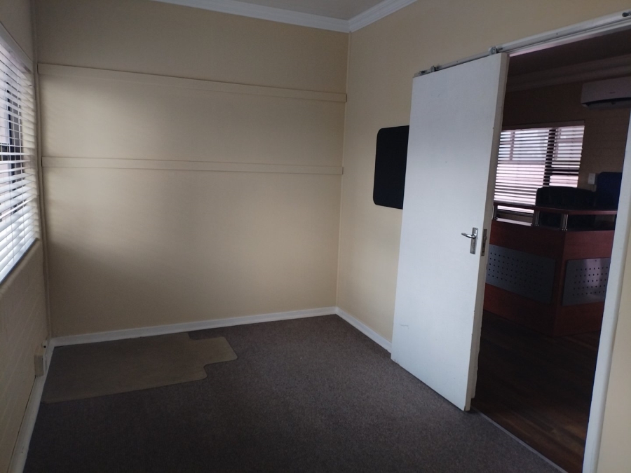 To Let commercial Property for Rent in Strubenvale Gauteng