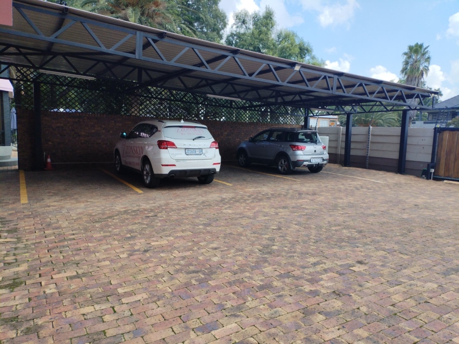 To Let commercial Property for Rent in Strubenvale Gauteng