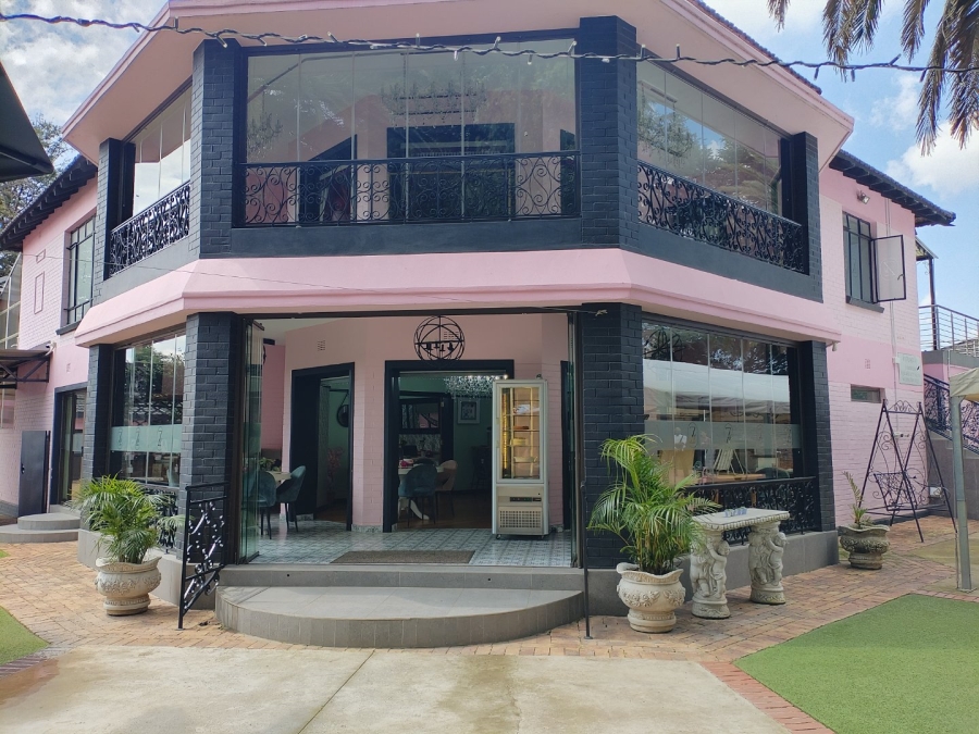 To Let commercial Property for Rent in Strubenvale Gauteng