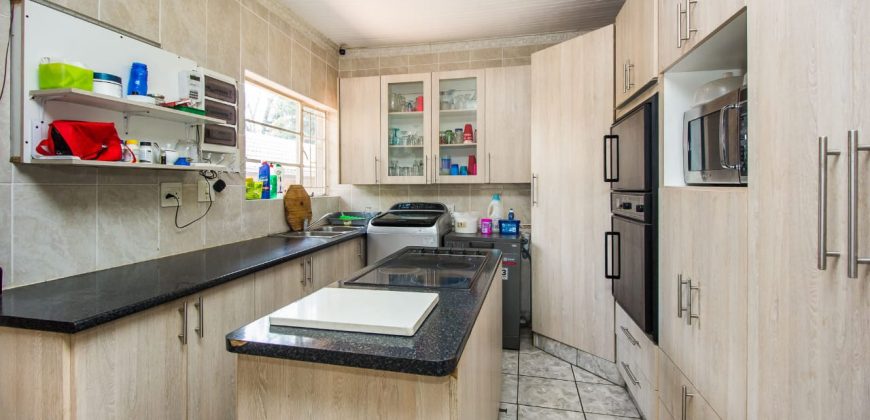 4 Bedroom Property for Sale in Meyerspark Gauteng