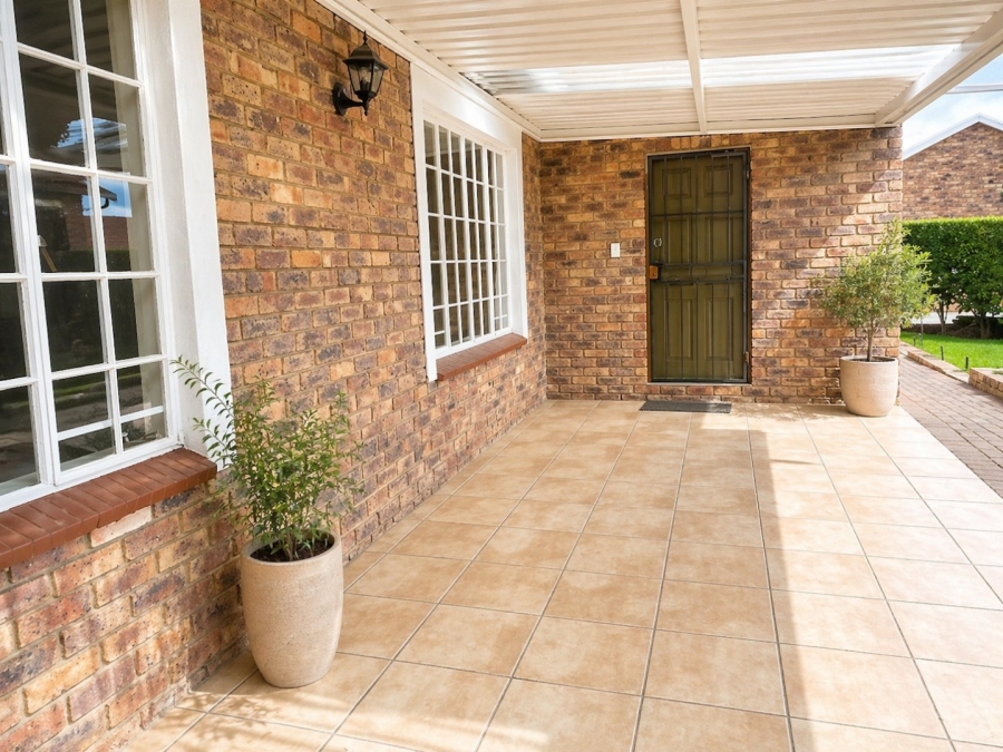 3 Bedroom Property for Sale in Honeydew Gauteng