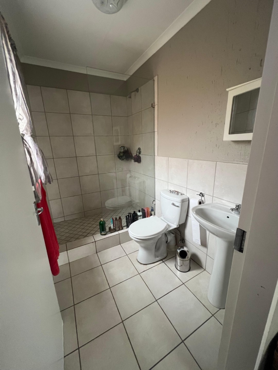 3 Bedroom Property for Sale in Wilgeheuwel Gauteng