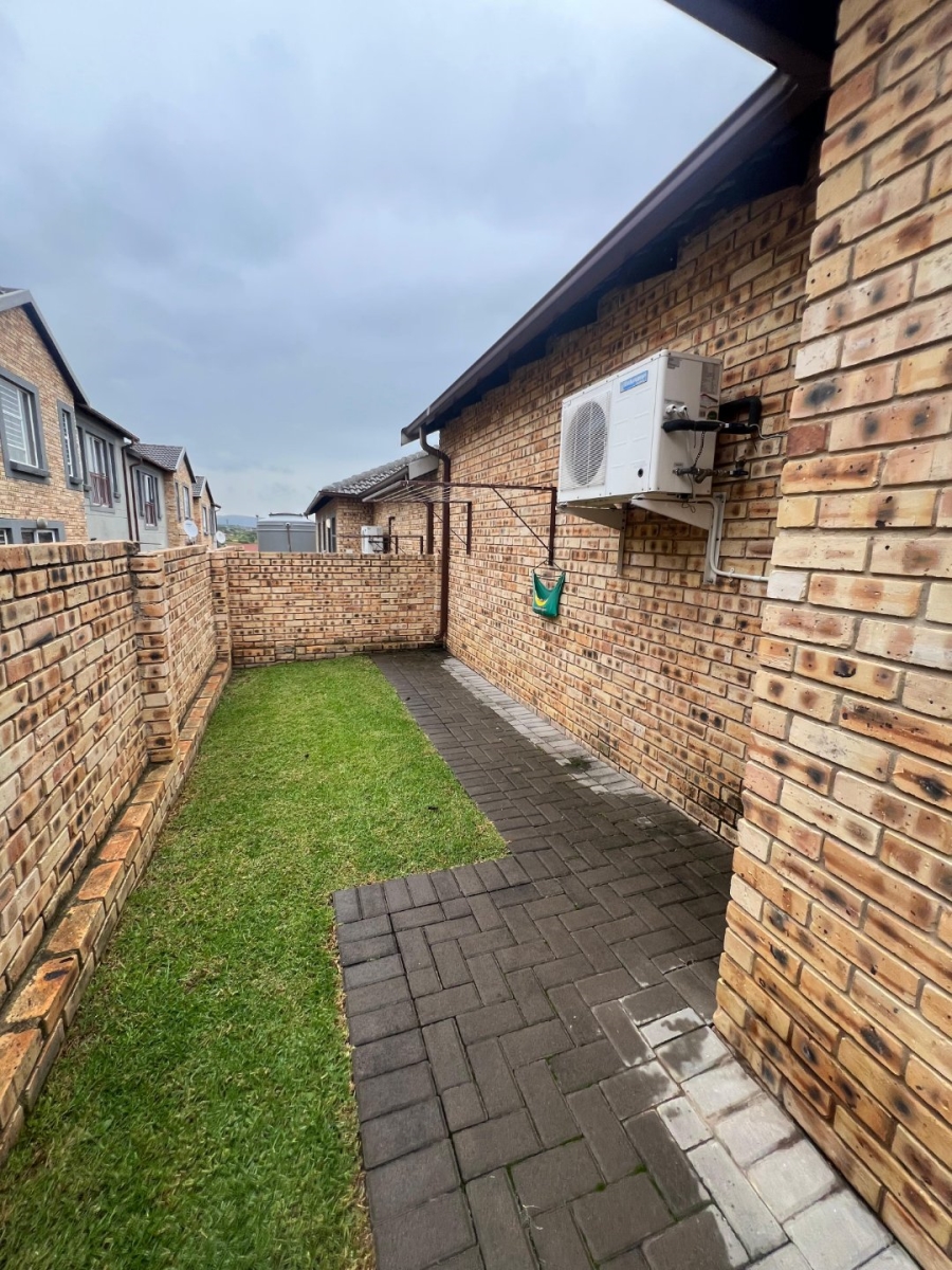 3 Bedroom Property for Sale in Wilgeheuwel Gauteng