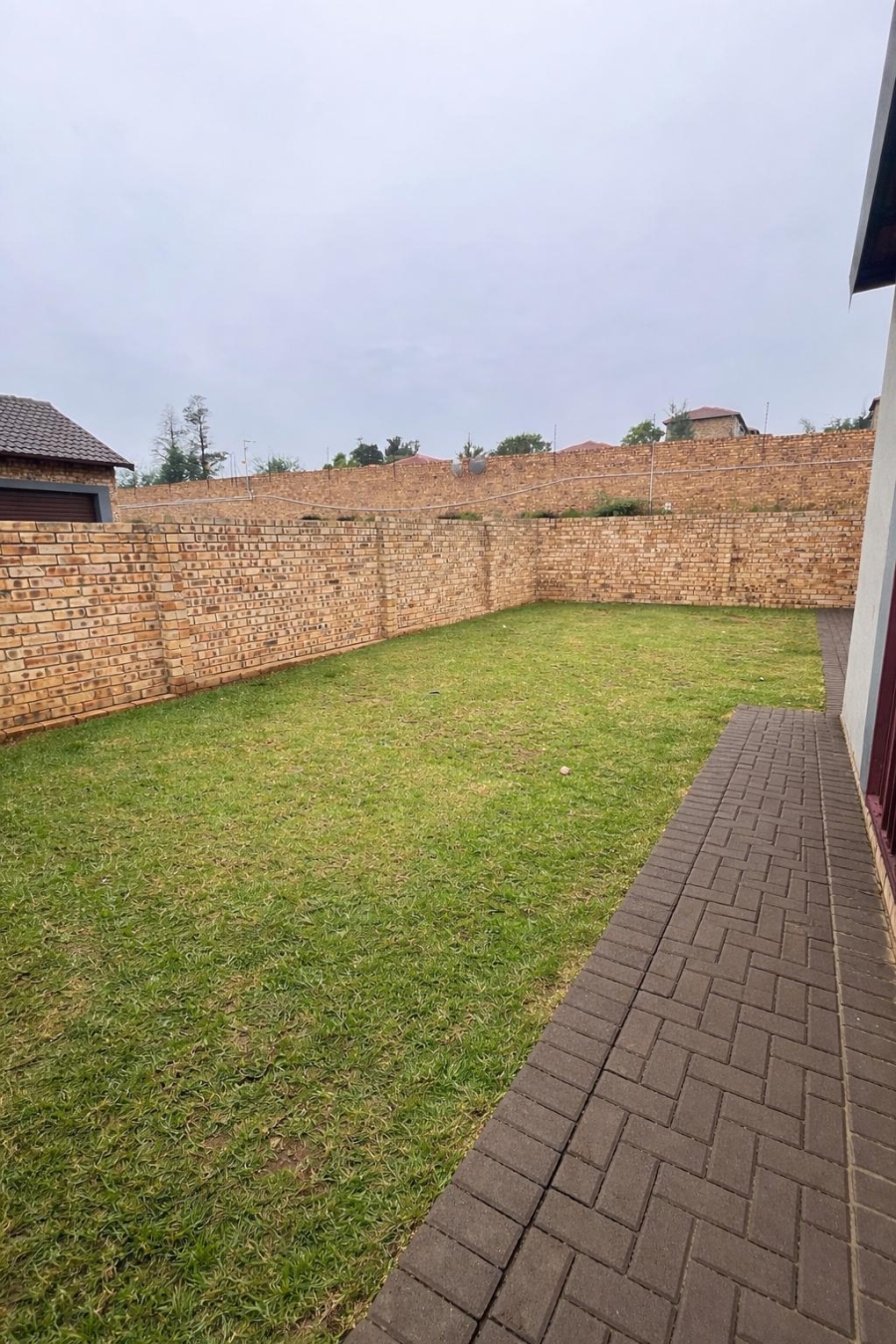 3 Bedroom Property for Sale in Wilgeheuwel Gauteng