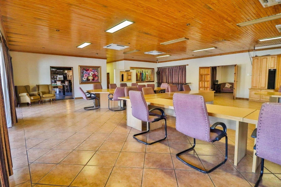 1 Bedroom Property for Sale in Vaaloewer Gauteng