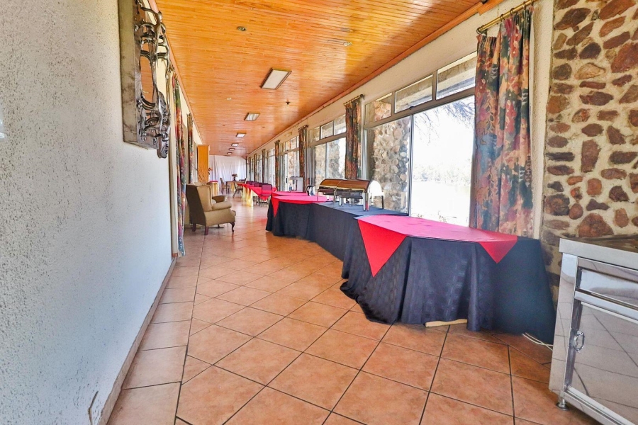 1 Bedroom Property for Sale in Vaaloewer Gauteng