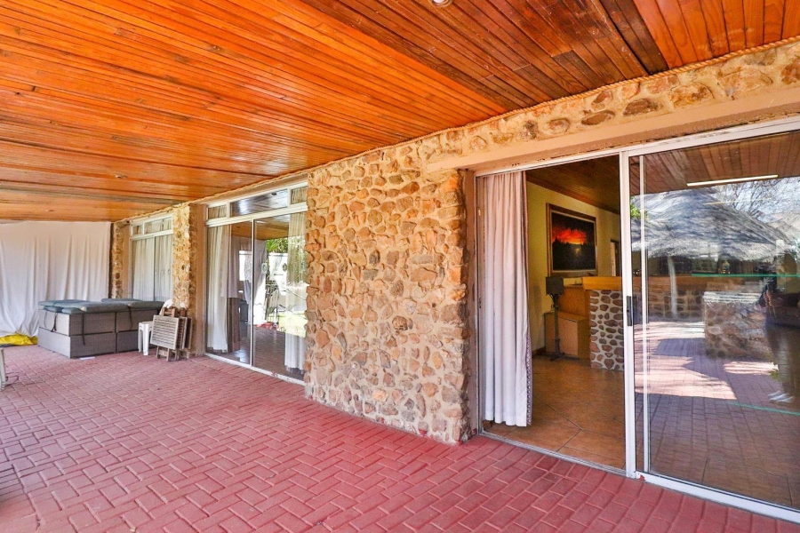 1 Bedroom Property for Sale in Vaaloewer Gauteng