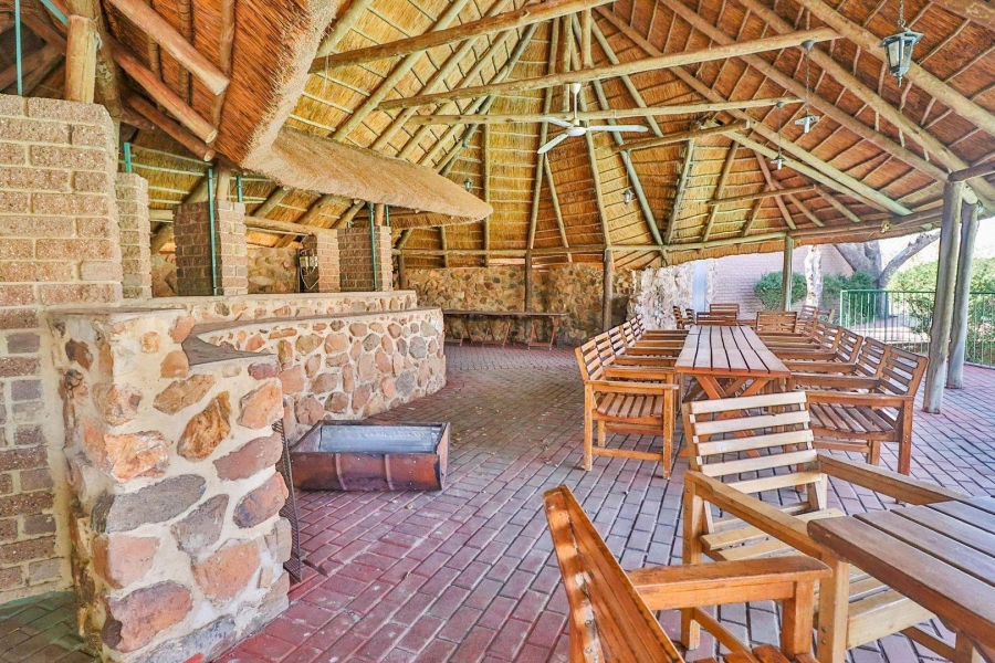 1 Bedroom Property for Sale in Vaaloewer Gauteng