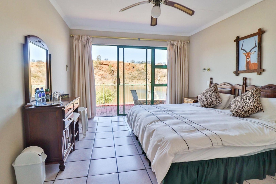 1 Bedroom Property for Sale in Vaaloewer Gauteng