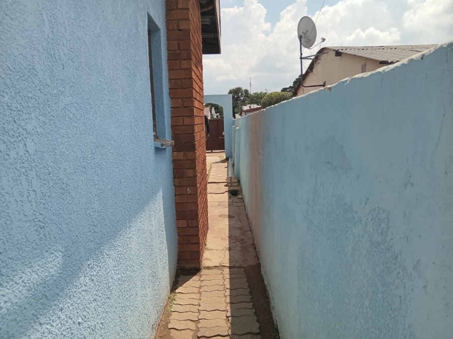3 Bedroom Property for Sale in Tokoza Gauteng
