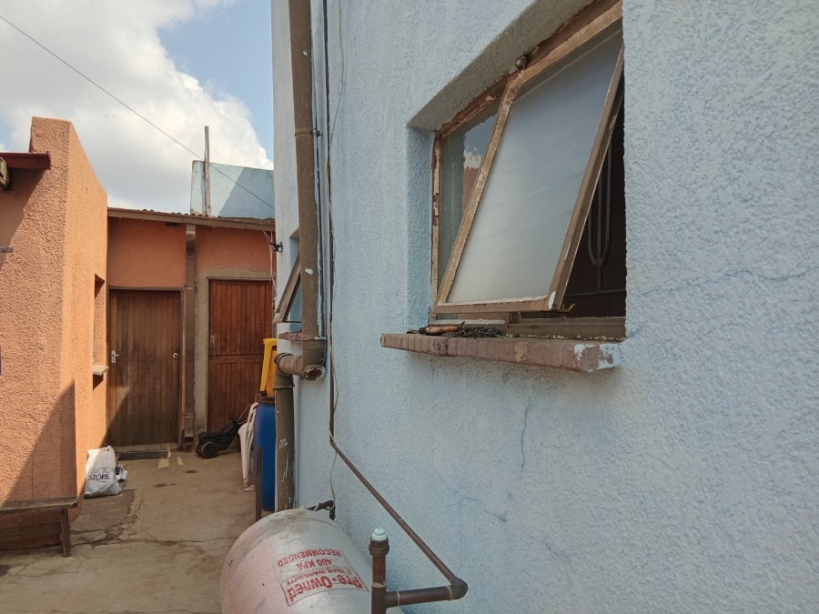 3 Bedroom Property for Sale in Tokoza Gauteng