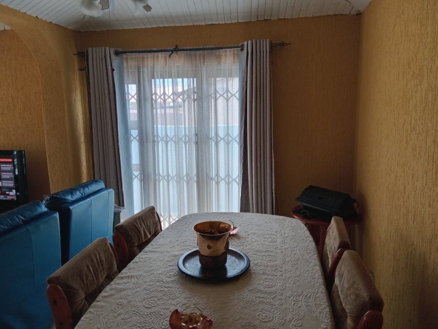 3 Bedroom Property for Sale in Tokoza Gauteng