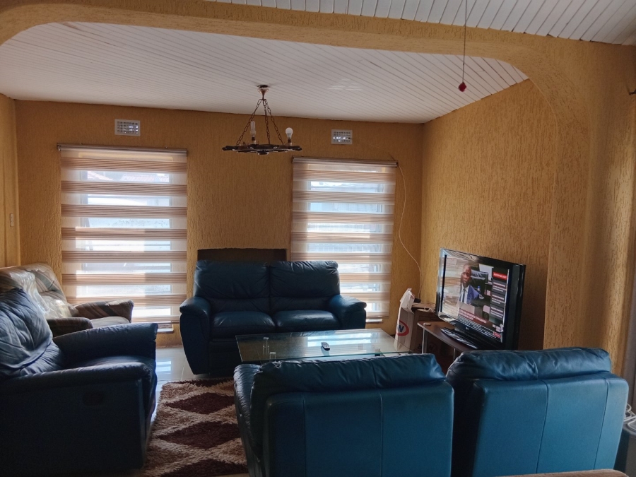 3 Bedroom Property for Sale in Tokoza Gauteng