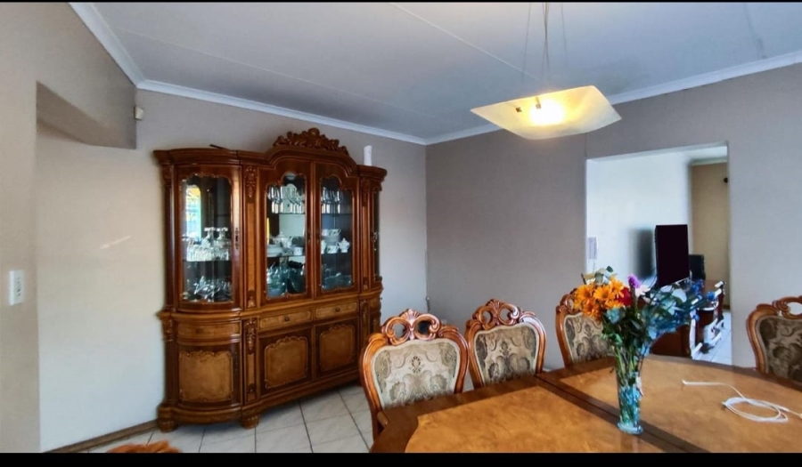 4 Bedroom Property for Sale in Three Rivers East Gauteng