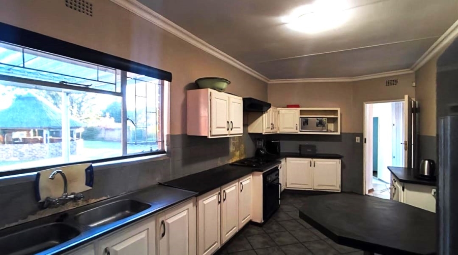 4 Bedroom Property for Sale in Three Rivers East Gauteng