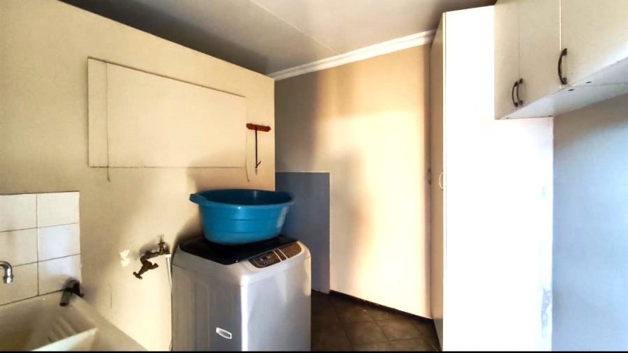 4 Bedroom Property for Sale in Three Rivers East Gauteng