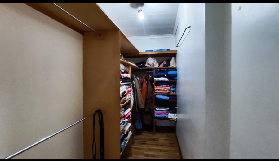 4 Bedroom Property for Sale in Three Rivers East Gauteng