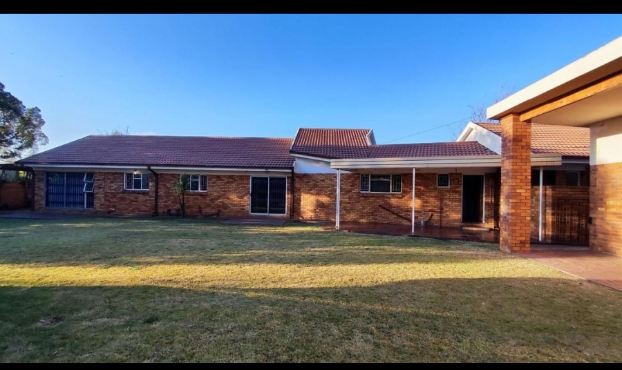 4 Bedroom Property for Sale in Three Rivers East Gauteng