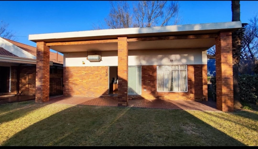 4 Bedroom Property for Sale in Three Rivers East Gauteng