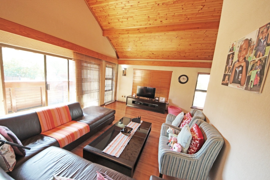 To Let 6 Bedroom Property for Rent in Edenvale Central Gauteng