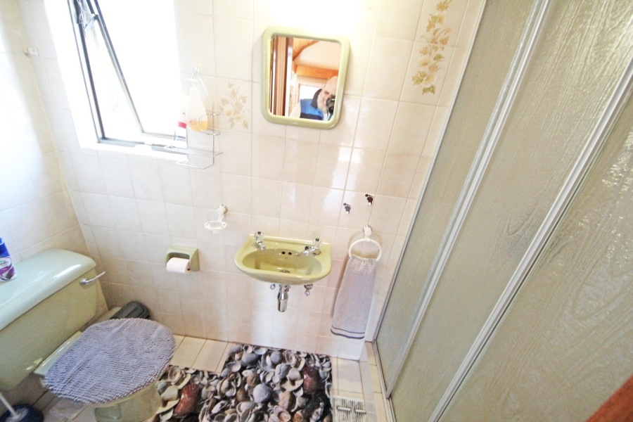 To Let 6 Bedroom Property for Rent in Edenvale Central Gauteng