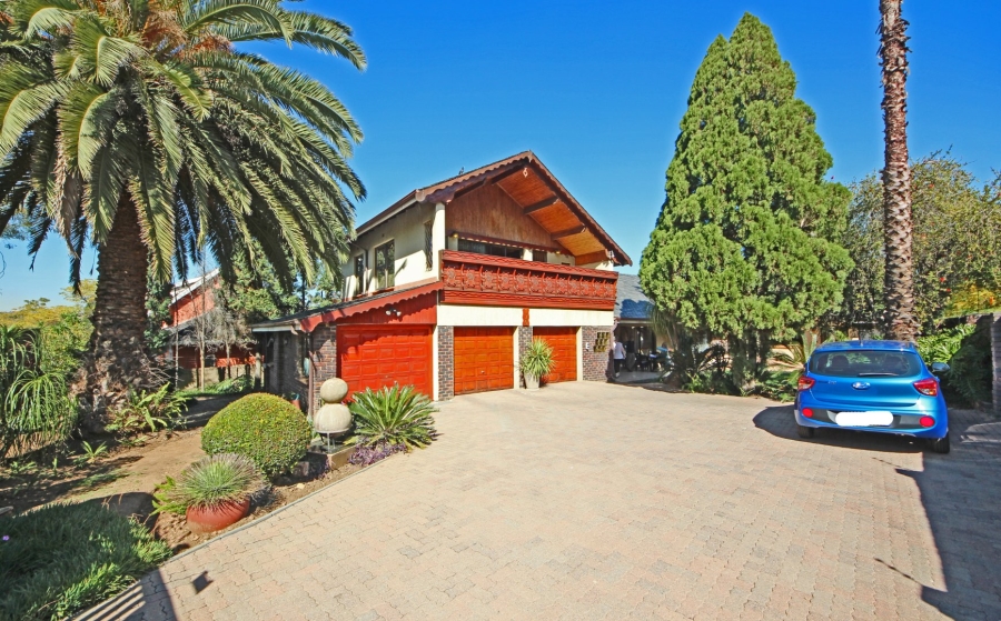 To Let 6 Bedroom Property for Rent in Edenvale Central Gauteng