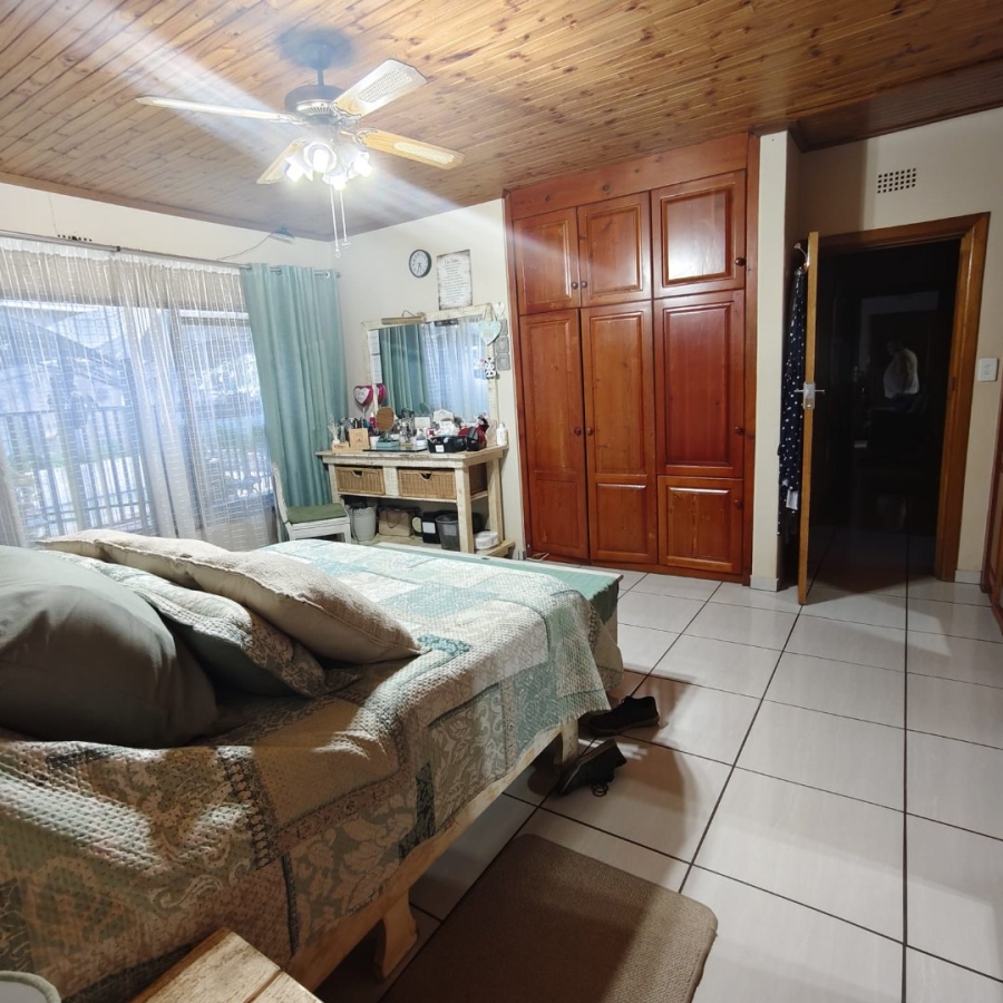 6 Bedroom Property for Sale in Edenvale Central Gauteng