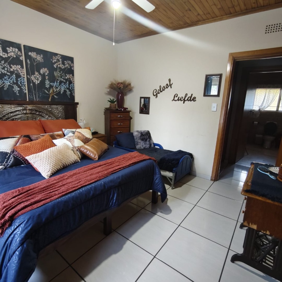 6 Bedroom Property for Sale in Edenvale Central Gauteng