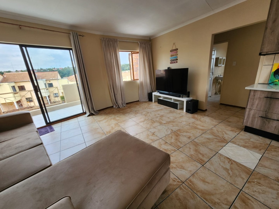 2 Bedroom Property for Sale in Mondeor Gauteng