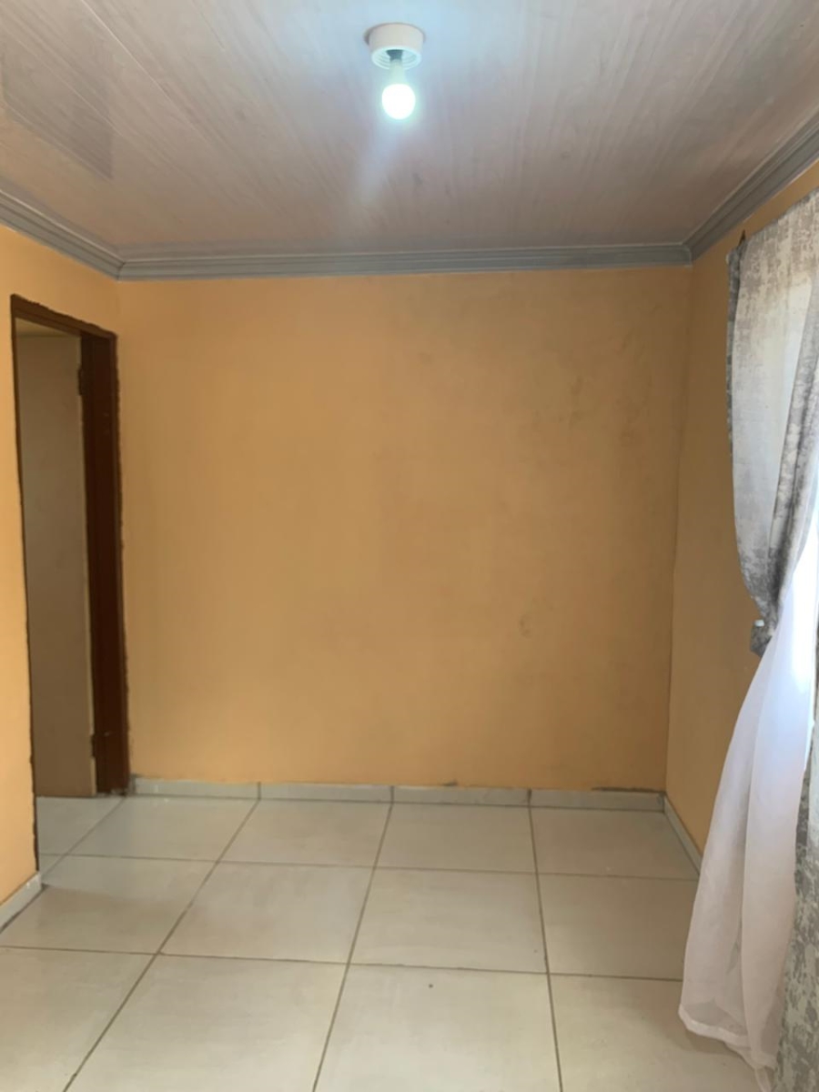 To Let 1 Bedroom Property for Rent in Daveyton Gauteng