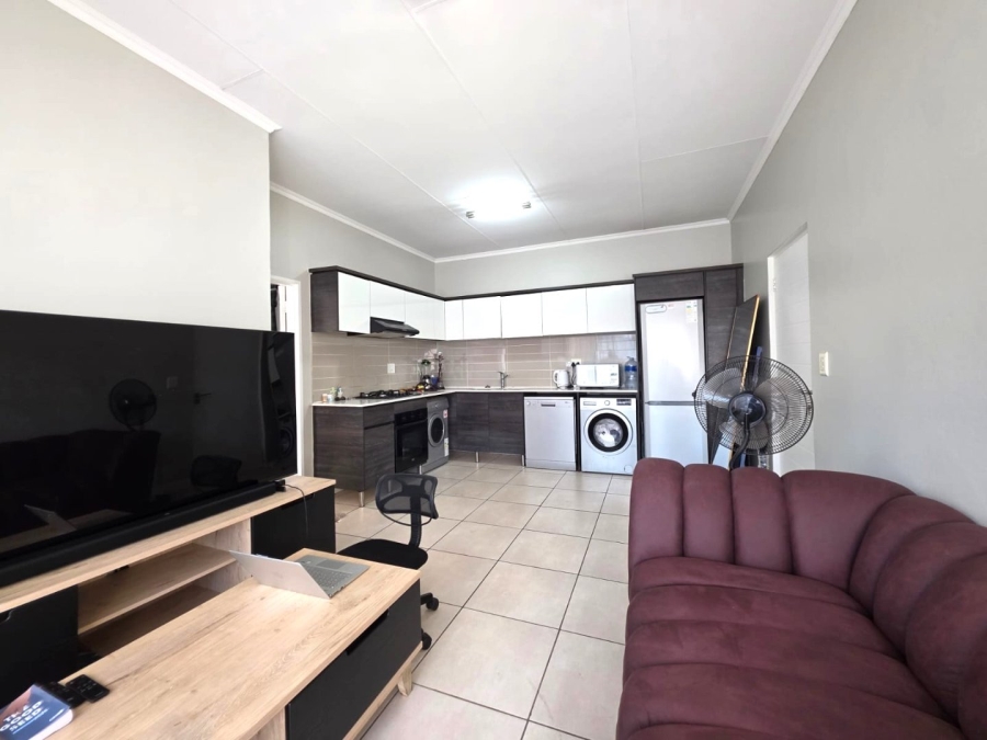 1 Bedroom Property for Sale in Malakite Gauteng