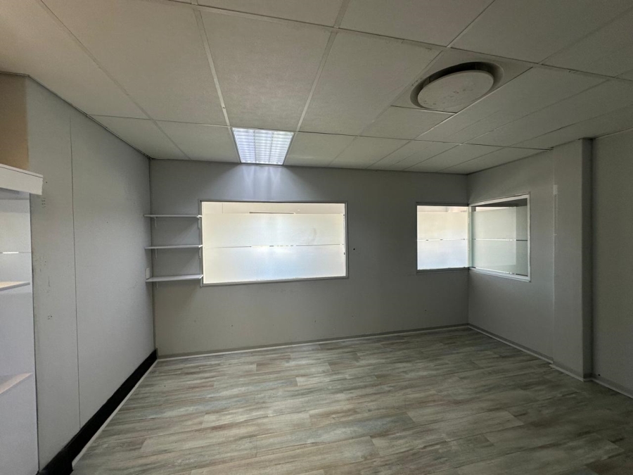 To Let commercial Property for Rent in Strubensvallei Gauteng